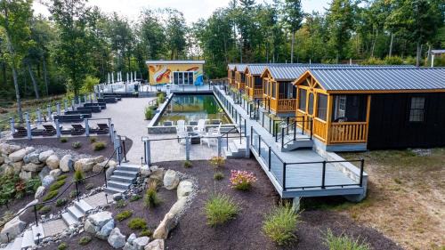 North Sebago Villa | HUMMINGBIRD LIMIT 3 cabin