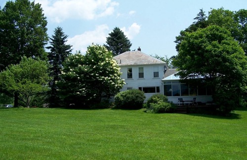 Wilmington House | Hundred year old farmhouse made comfortable for all seasons