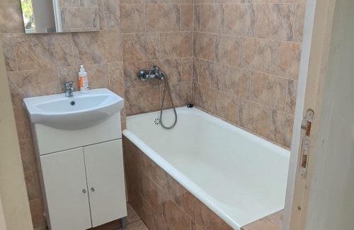 Hunedoara Apartment | Hunedoara Central Stay