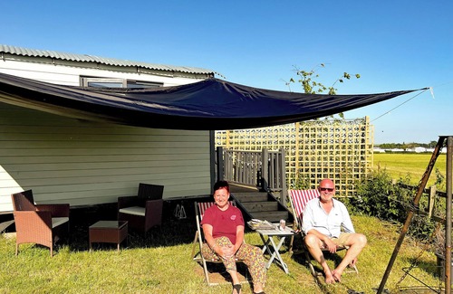 Heacham Cabin | Hunstanton - Glamping Shepherds Hut