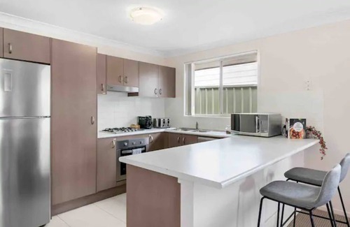 Cessnock House | Hunter Home with POOL/CINEMA ROOM/PING PONG