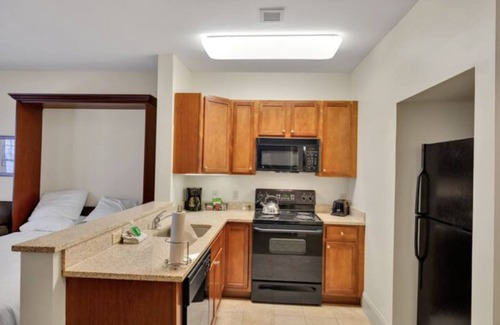 Hunter Condo | Hunter Mtn Slopeside Ski Resort w HotTub Fireplace Heated Pool Restaurant