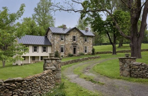 Middleburg House | Hunters Retreat with High Speed Internet
