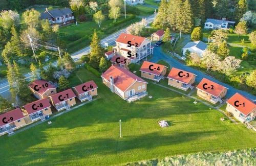 Hunts Point Cabin | Hunts Point 2-BR Coastal Retreat - Cottage # 3