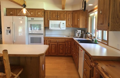 Tower House | HURRY! NEW WINTER RATES #3,000 month plus. Contact for details. Luxury home 2B1B