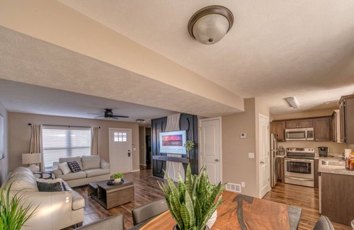 Lincoln House | Husker Getaway II