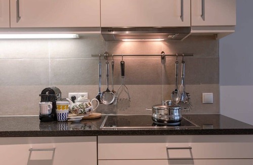 Duinbergen Apartment | Huswell - Comfortable 2 bedroom seaside apartment