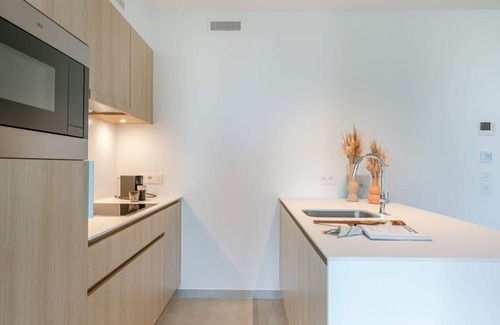 Ostend Apartment | Huswell - Stylish 2 bedroom with terrace and parking