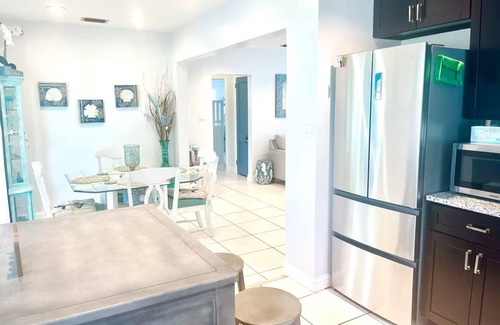 Fort Pierce House | Hutchinson Island Bike or Walk to Beach/Park Boat