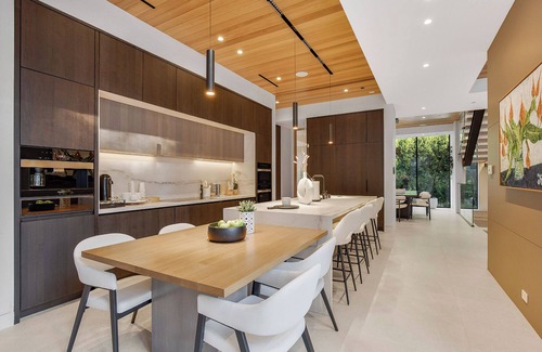 Beverly Hills House | Hutton Villa - Luxury Modern Retreat in Iconic Beverly Hills Oasis