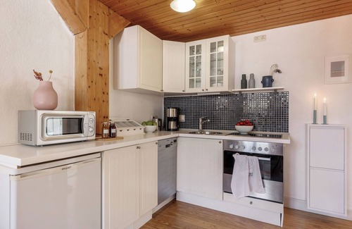 Burg auf Fehmarn Apartment | HUUS BADSTAVEN - Holiday Apartment Muschel in Burg's Most Beautiful Alley