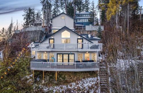 Newman Lake House | Huvila Haven Lake Front Home with Dock and Hot Tub