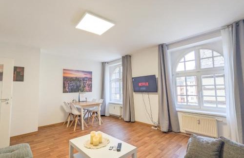 Sebnitz Apartment | HW1B - Urlaubsmagie Gemeinschaftsgarten mit Pool, Sauna & Terrasse