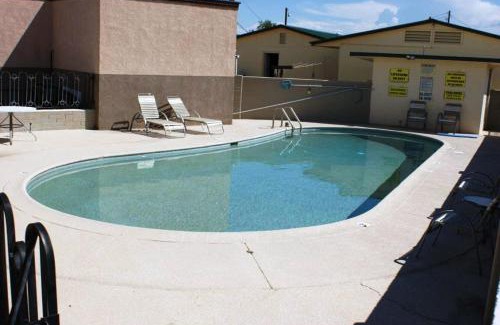 Safford Hotel | HWY Express Inn and Suites