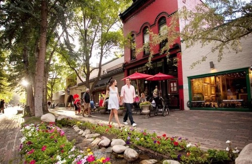 Aspen Resort | Hyatt Grand Aspen 2 Bedroom Villa. Steps to the lift and village.