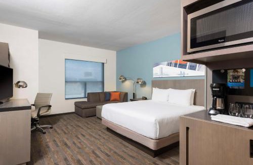 Red River Cultural District Hotel | Hyatt House Austin/Downtown