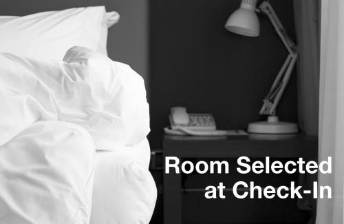 Ludlam Hotel | Hyatt House Miami Airport