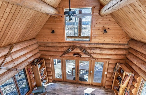 Ashland House | Hyatt Prairie Mountain Cabin