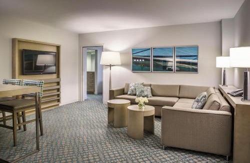 Downtown Jacksonville Hotel | Hyatt Regency Jacksonville Riverfront