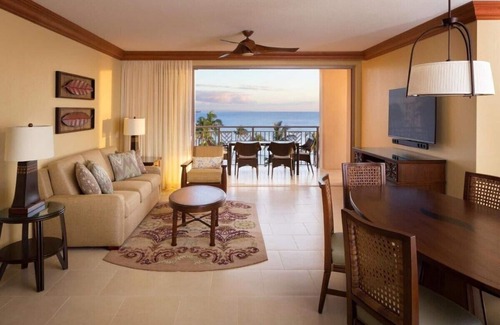 Kaanapali Resort | Hyatt Residence Club. Ocean-Front Upper Level- 2 bed & 2 bath @ Ka'anapali Beach