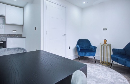 Wandsworth Apartment | Hybrid Resi - Wandsworth | Cozy 1 Bed Apartment