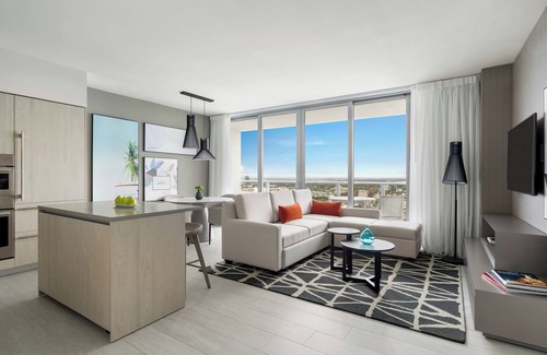 Hollywood South Central Beach Hotel | Hyde Beach House