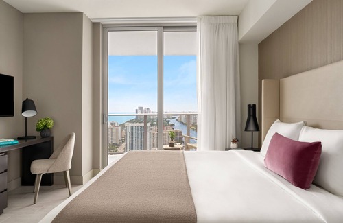 Hollywood South Central Beach Hotel | Hyde Beach House