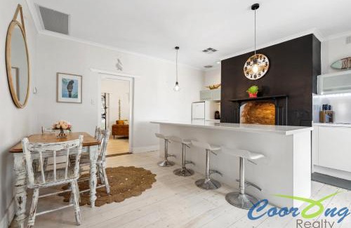 Bonney House | Hyde Cottage