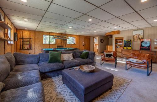 Camp Nelson Ski Chalet | Hygge Haus Sequoia - Large Private Cabin w Views