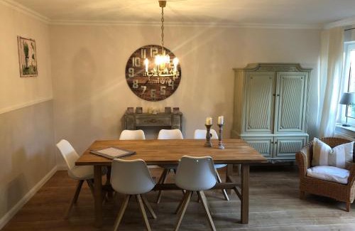 Grellsbull House | Hyggehus
