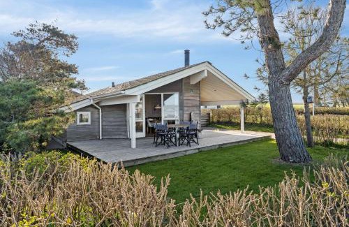 Bøjden House | Hyggeligt Sommerhus Med Havudsigt