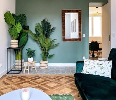 Secteur 2 Apartment | Hyper-centre de Grenoble, ambiance tropicale, wifi fibre