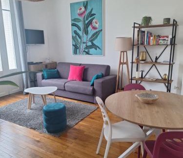 Tours Apartment | Hyper centre lumineux avec balcon