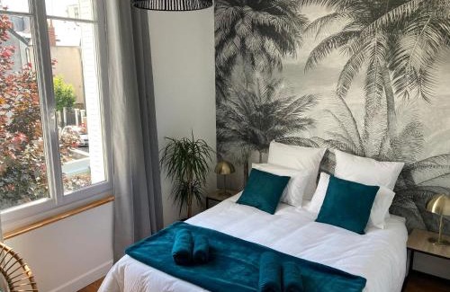 Tours Apartment | Hyper centre lumineux avec balcon