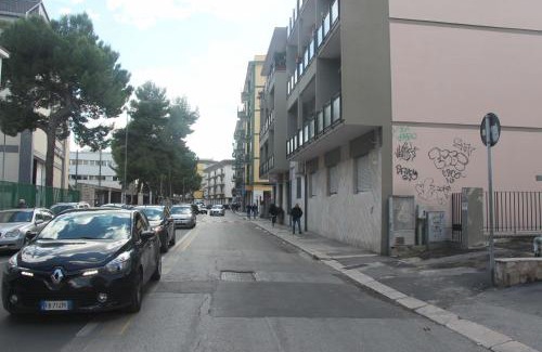 Municipio 2 Bed & Breakfast | I due Baroni - fronte Campus