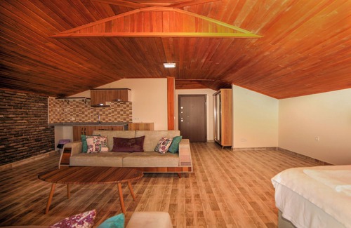 Gokceada Hotel | İvunya Apart & Otel