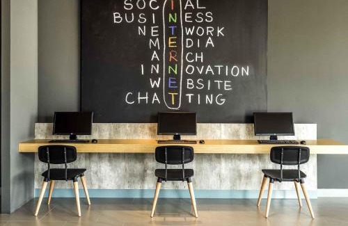 Ban Mai Hotel | ibis Bangkok IMPACT