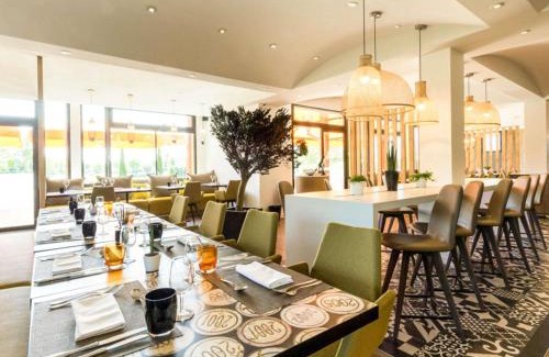 Beaune Hotel | ibis Beaune La Ferme Aux Vins