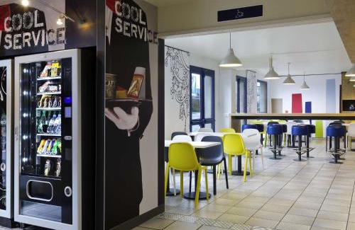 Chilly-Mazarin Hotel | ibis budget Chilly-Mazarin Les Champarts