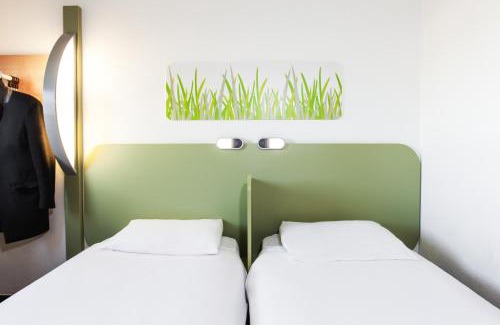 Cœur de Ville Hotel | ibis Budget Courbevoie Paris La Défense