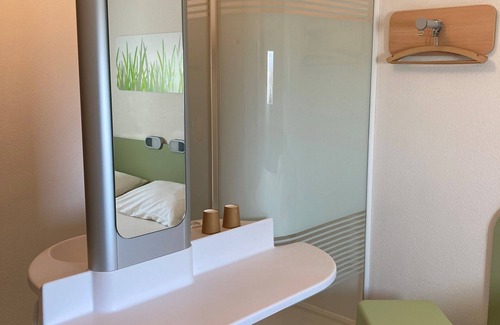 Le Pouzin Hotel | ibis budget Loriol le Pouzin