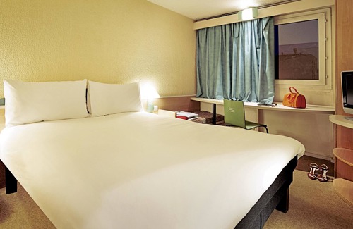 Charleroi Hotel | Ibis Charleroi Centre Gare