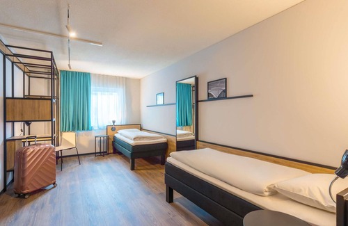 Ruhrallee Ost Hotel | ibis Dortmund City