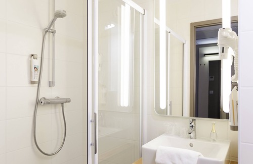 Lannion Hotel | ibis Lannion Cote de Granit Rose