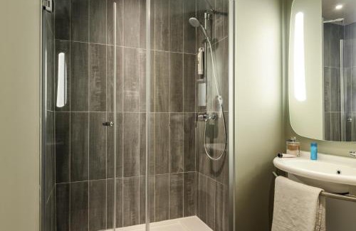 Champs-sur-Marne Hotel | ibis Marne La Vallee Champs-sur-Marne