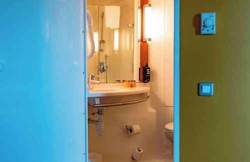 Marignane Hotel | ibis Marseille Provence Aéroport