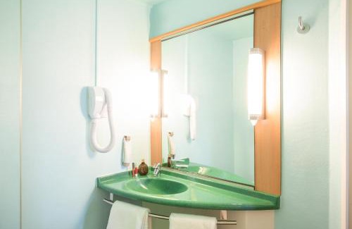 Chevilly-Larue Hotel | Ibis Orly Chevilly Tram 7