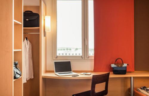Chevilly-Larue Hotel | Ibis Orly Chevilly Tram 7
