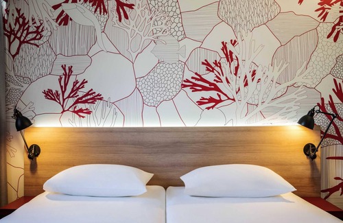 El Parc i la Llacuna del Poblenou Hotel | ibis Styles Barcelona City Bogatell