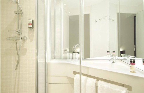 Cathedrals Hotel | ibis Styles London Southwark – near Borough Market